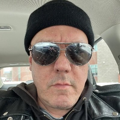 I do art and I mangle the guitar for Chesty Malone and the Slice 'em Ups. Blah blah blah, who's better than me?
Also check out: https://t.co/Hp5T1kFg6p