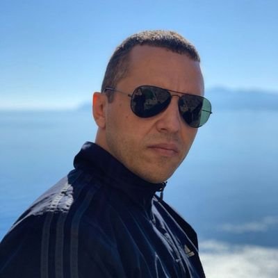 Political prisoner.
Η φωνή του Ηλία Κασιδιάρη μένει ζωντανή όσο και να την φιμώνουν.
Λευτεριά στον Ηλία🇬🇷⚡️☦️