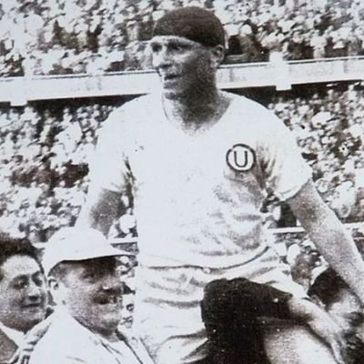 ElMasCampeon_28's profile picture. Mi familia y Universitario sobre todas las cosas.
Socio adherente.

Me bloqueaste, gané.
