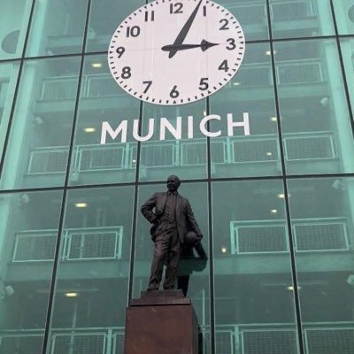 pyk_ett8's profile picture. “I’m not crazy, my reality is just different to others”