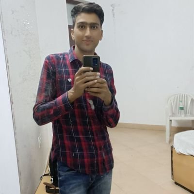 MaheshK87856113's profile picture. ज़िन्दगी की तपिश को सहन कीजिए जनाब l