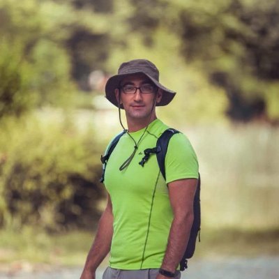 zindeyolculuk's profile picture. We may have different religions, different languages, different colored skin, but we all belong to one human race...  

Kofi Atta Annan