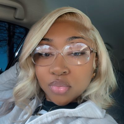 -Ola Strong👑🙏🏽 don’t trust a soul🤫 #LongLiveDiary💜🕊 Little Miss Gee💕🌸