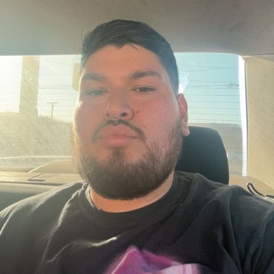 wigflew's profile picture. pop music connoisseur