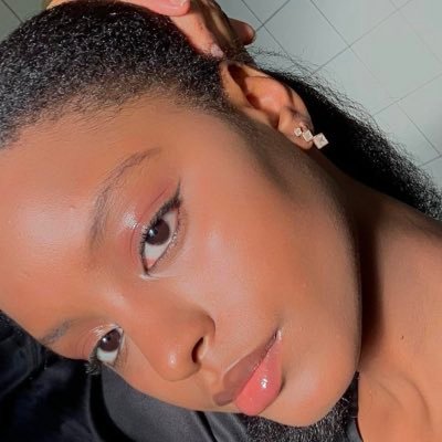 finelikeawinee's profile picture. Too pretty to be average 😉