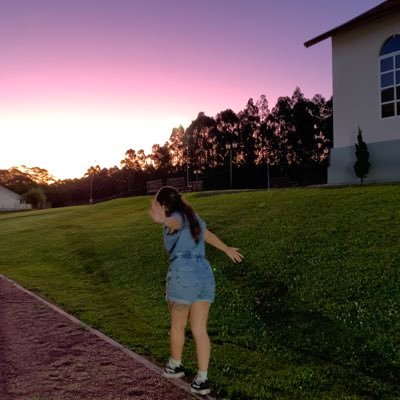 vickycenteleghe's profile picture. 🔃