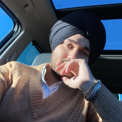 MannAleek's profile picture. Curious