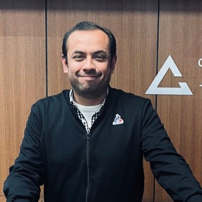 Especialista en Relaciones Institucionales. RRII con posgrado en comunicacion estratégica por la UNAM y Maestro en Gestión Publica por el CIDE /⚡️tweets propios