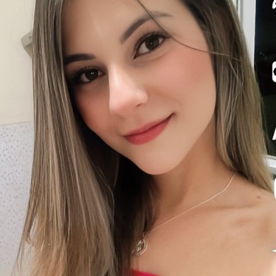 1AnaCarolina_'s profile picture. 