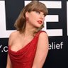 swiftflowar's profile picture. red stan #1. taylor me cantó the very first night en la cara el 9/11/23