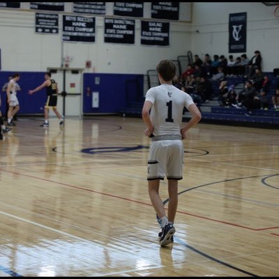 evantoranellas's profile picture. Yarmouth 6’1 guard CO ‘27