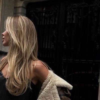 TootsieTwining's profile picture. OG spoiled brat. Sorry, my page might arouse your kinky desires. 💕