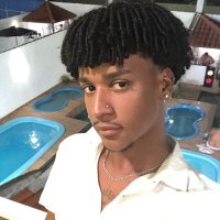 Rian (@ri4nn_bad) 's Twitter Profile
