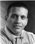 Roy Gutierrez is a Florida resident who enjoys working as an online fitness and business coach.