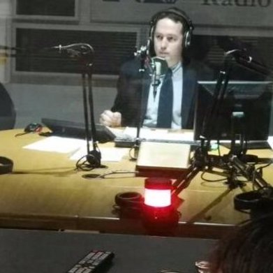 FedPiana's profile picture. "Tutto comincia in un verde mattino. Due brioches e un cappuccino. E poi di corsa trafelato giù al giornale.E questa volta certamente per un colpo sensazionale"