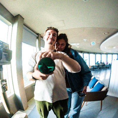 wanere_'s profile picture. J'aime uniquement les chatons et les fleurs et les gens gentils et aussi faire la cueillette des champignons et le surf de temps en temps