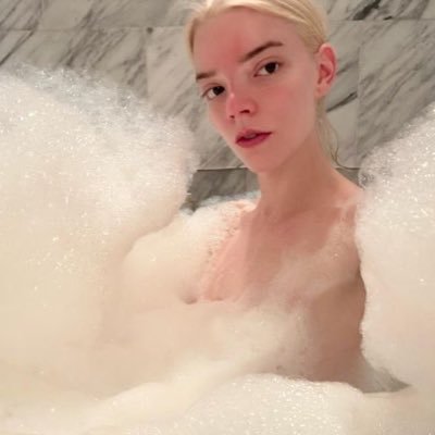 criptovalutchik's profile picture. 