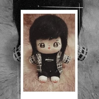 theeyerng's profile picture. 