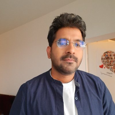 Hi! I’m Tikku, an artist and digital designer who loves urban sketching, watercolor, and photography.