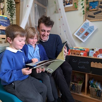 YeatEnglishHub's profile picture. We are an English Hub chosen & funded by the Department for Education, promoting a love of reading, early language development & phonics