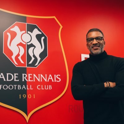 L’aventure Continue... ⚽️ Entraîneur du @staderennais 🔴⚫️