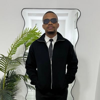 Igbo - Nigerian | Marketing and Communication Professional| Fashion and Music Enthusiast| 6”3 Ball Playing CB