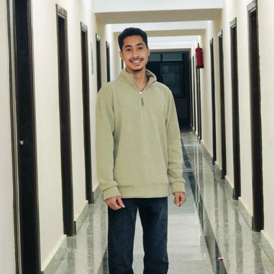 mh7d_3mr's profile picture. A student at Assiut University, Faculty of Computers and Information