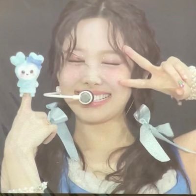 hinooooo0111's profile picture. 