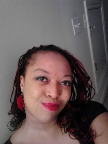 isis_albert's profile picture. 