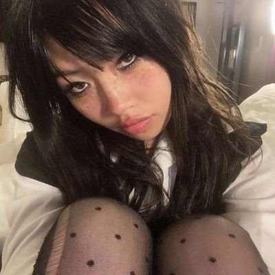 khvkmj's profile picture. beabadoobee,   𝗻𝗷𝘇,   mitski,   laufey.