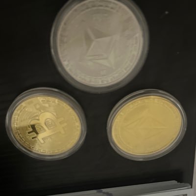 elhijodetrina's profile picture. 