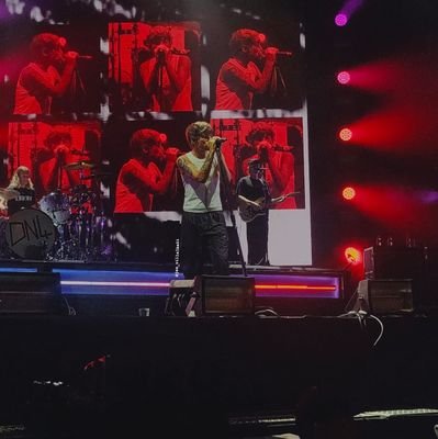 Amo Marvel! Niall, Zayn, Liam, Louis y Harry 🏠♥️
Le vi a Louis Tomlinson ✨
#HarryComeToParaguay
#ZaynComeToParaguay