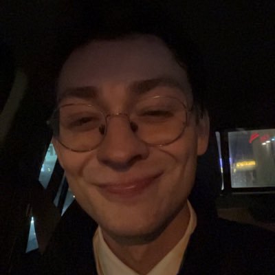 hrieniets's profile picture. Activist/campaign staffer. Server on the side. I fight for truth and kindness. All are welcome here, but hate is not. Tweets reflect my own personal views.