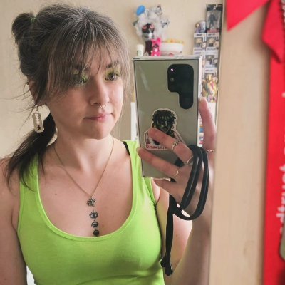 Hope_Baxter's profile picture. Actress | Theatre Techie | Photographer (@HBaxterPhoto) 
She/They