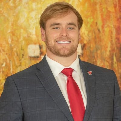 Jacob_Still's profile picture. I used to snap footballs #WolvesUp