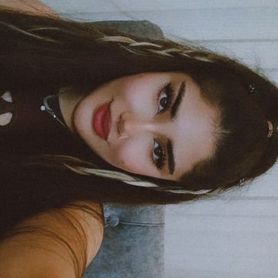 _theftmme's profile picture. مثل ماه تنها ولی درخشنده ✨.