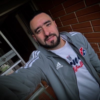 Es imposible disfrutar de vivencias positivas con una mentalidad negativa. ⚓✈🔥|
Del DIM toda la vida.! ⚽️|
Ing. Sistemas |
https://t.co/VdUrJmrayo