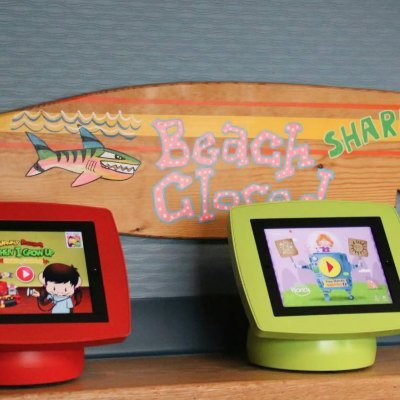 Armodilo™ -- stands up | stands out |
Create interactive experiences quickly and easily with iPad, Android or Windows based tablet kiosks.