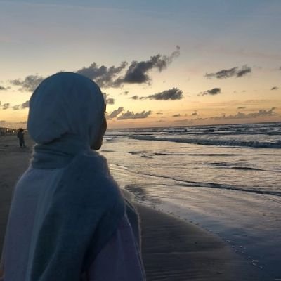 iisraabadr's profile picture. 𝑫𝒆𝒏𝒕𝒊𝒔𝒕𝒓𝒚, 𝑴𝑼⁴⁴.