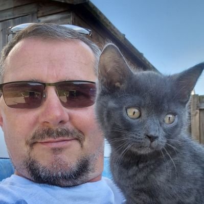 wlodek_k1's profile picture. 🇵🇱🇪🇺🏴󠁧󠁢󠁷󠁬󠁳󠁿
e-migrant  Animals Lover                        
Life has no ctrl-alt-delete
***** ***              
#SnaW  #SilniRazem