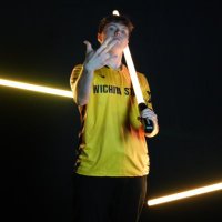 FluffyButDeadly (@lane_py02) 's Twitter Profile