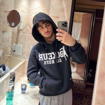 dylan_crtl94's profile picture. 