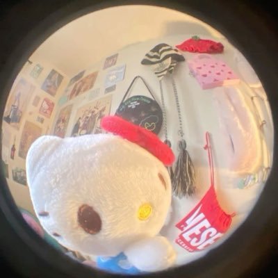 XKGLdUfEYv19163's profile picture. 