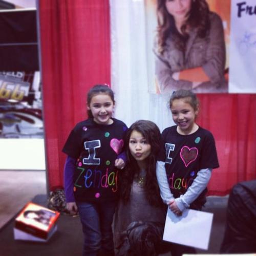 Hey guys and its zendaya Colemans. I am so bored and hope u guys add me kk GTG bye