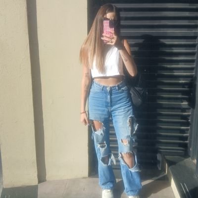 AyeeSalustro's profile picture. 