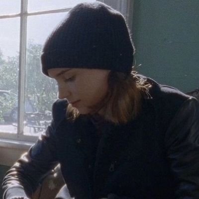 carolsivy's profile picture. women enthusiast
(@ihveqstions)