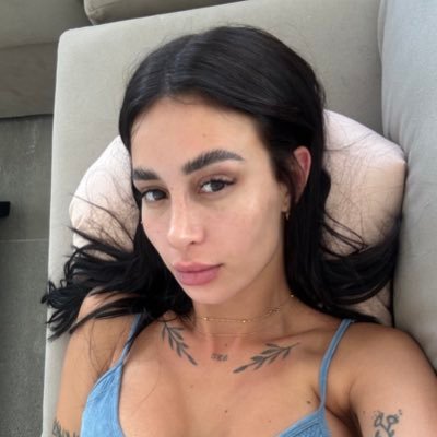 @camnair_
