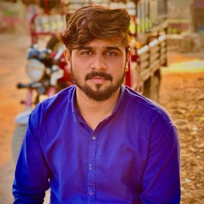 “ہر پھول تو تجھ سے مشابہ ہے...🌸💐
(Rahi♥️Usman)
۔تجھے کس نام سے پکاروں”...🩷💞