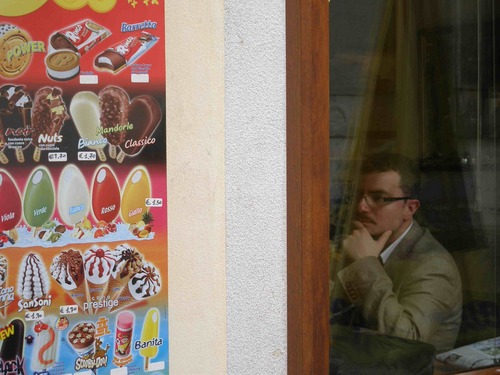 niccoloscaffai's profile picture. Nato a Firenze (1975). Docente universitario. Critico letterario