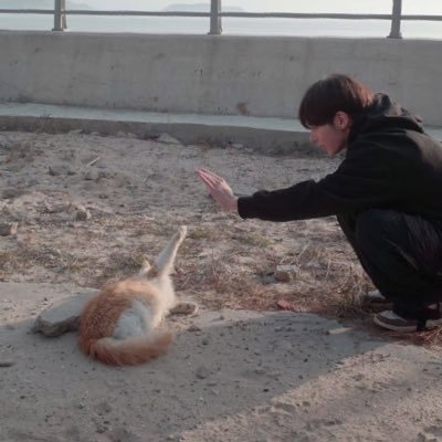 gdayjjy's profile picture. ㄌㄧㄏㄜˋ👽